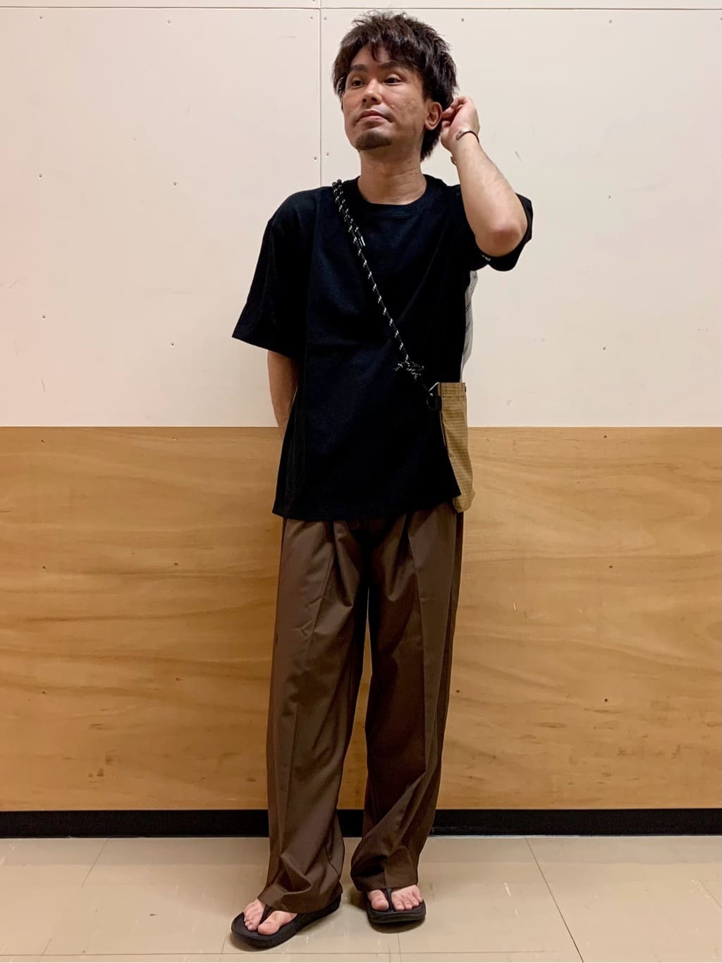 MATUさんの「THE SHOP TK｜エシカルブロード切替Tシャツ 洗濯機OK」を使ったコーディネート