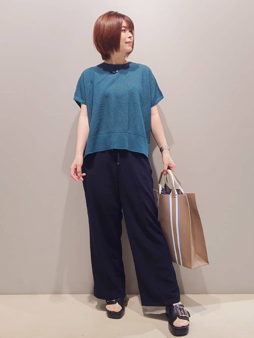 me：)さんの「OPAQUE.CLIP｜《5色展開／S-LLサイズ》リラクシーメッシュニット【洗濯機洗い可】」を使ったコーディネート