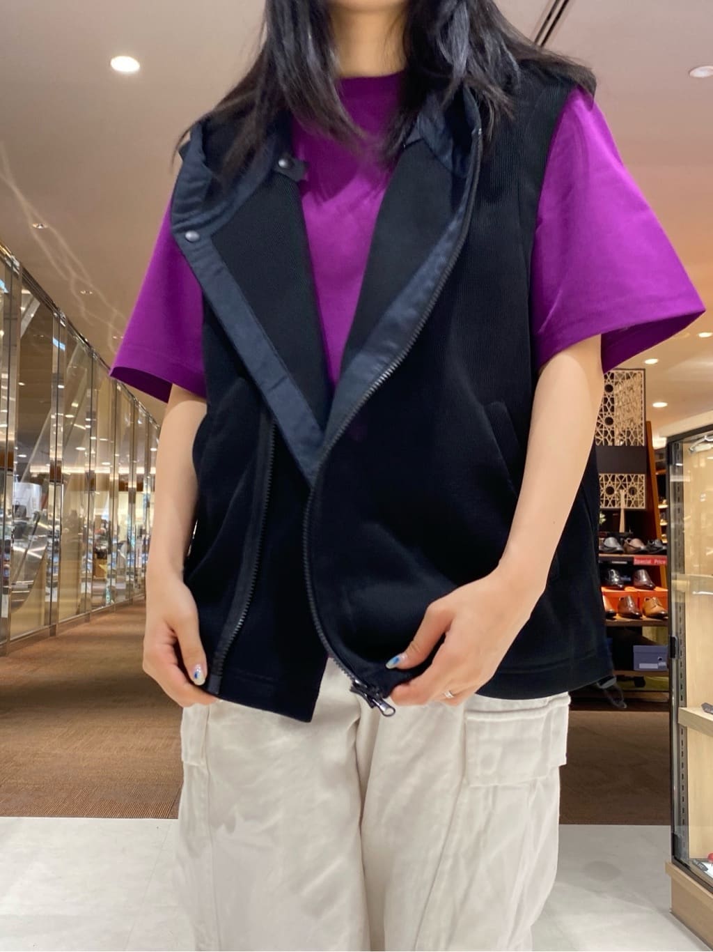RICOさんの「TAKEO KIKUCHI｜【抗菌防臭／5サイズ展開】ハイゲージポンチ Tシャツ」を使ったコーディネート