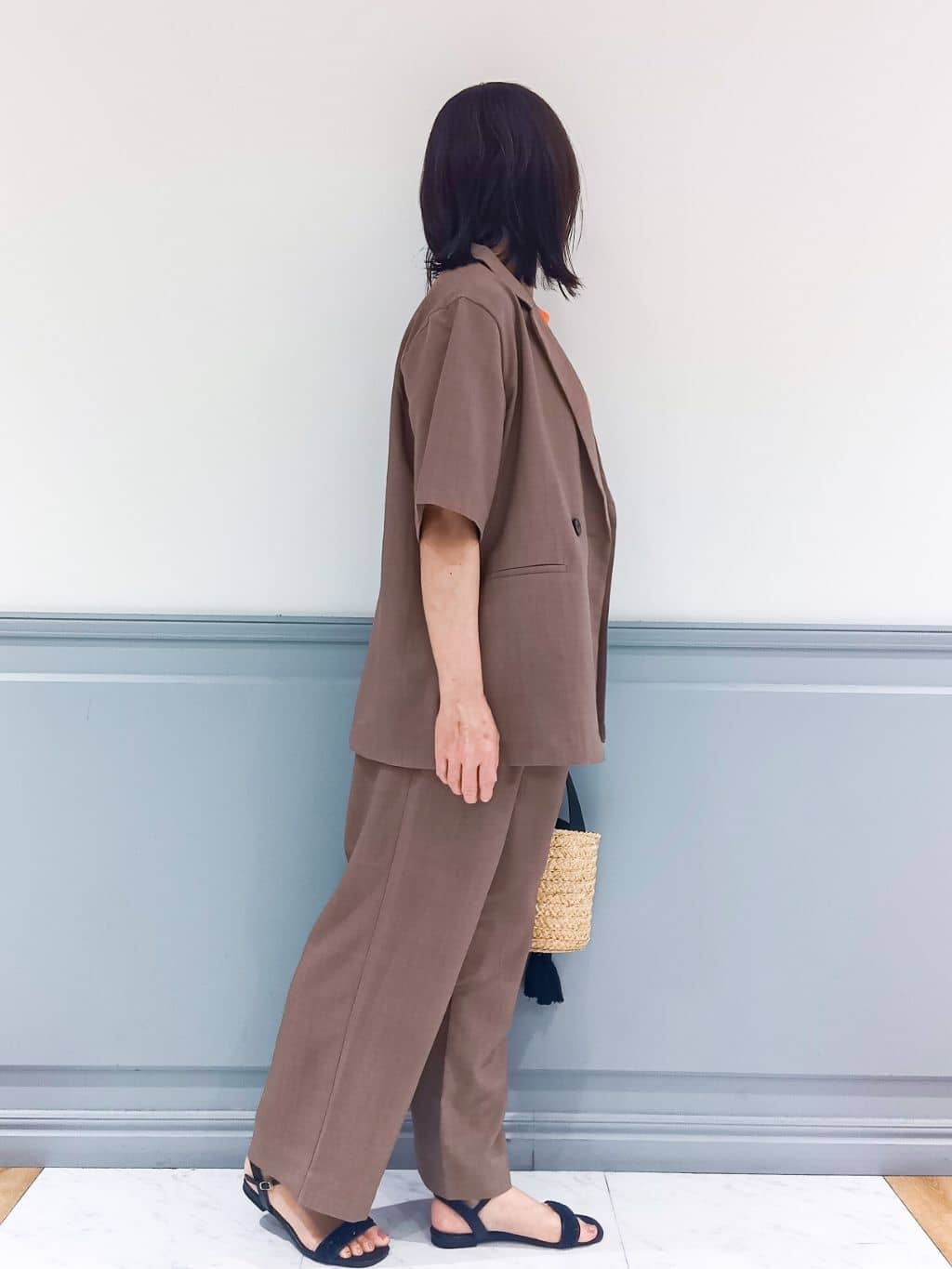 なっちゃんさんの「grove｜軽やかに羽織れて、きちんと見え ハーフスリーブテーラードジャケット」を使ったコーディネート