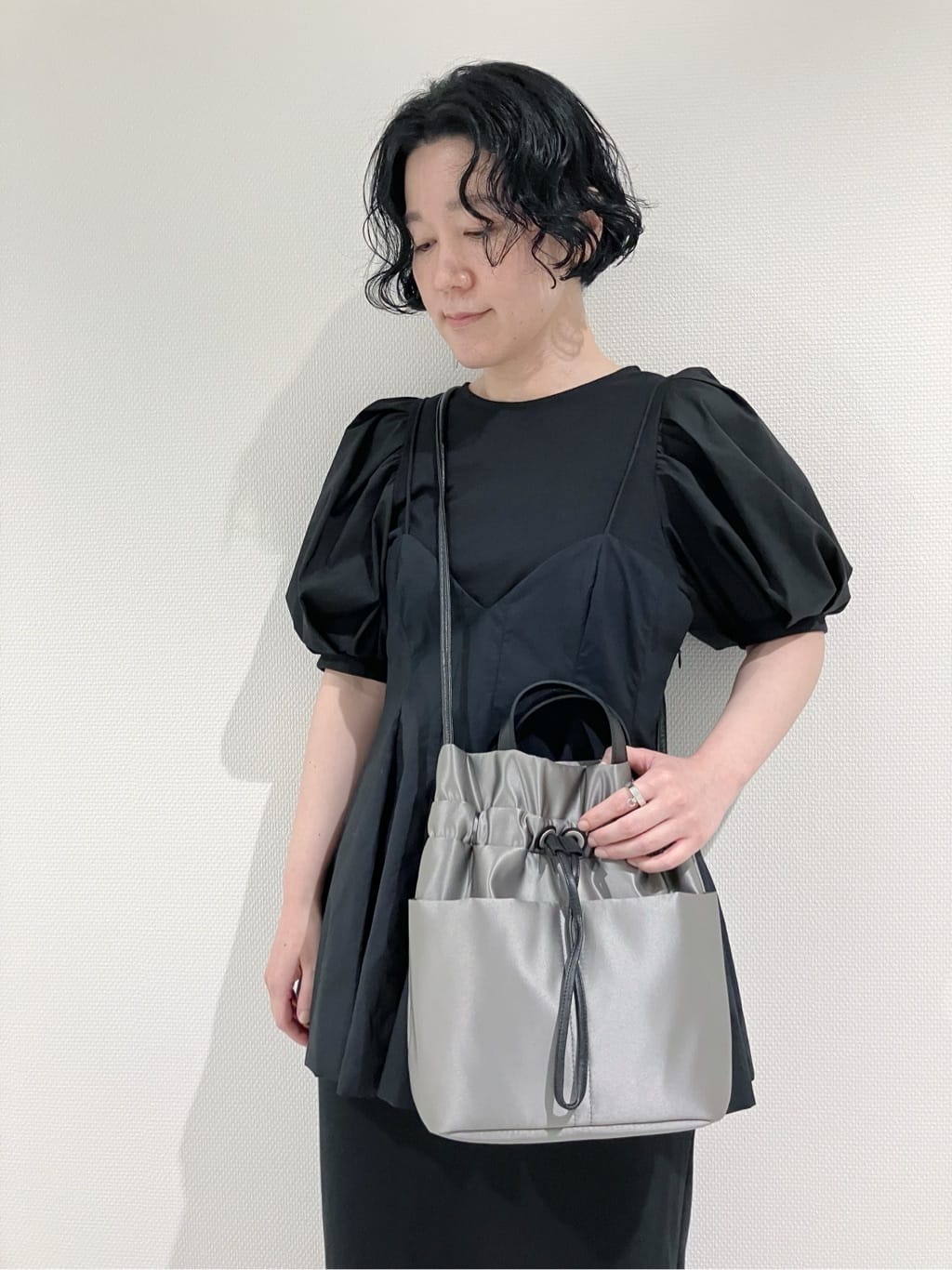 Cさんの「HIROKO HAYASHI｜LUINI SATINE（ルイーニ サティーネ）ショルダーバッグ」を使ったコーディネート