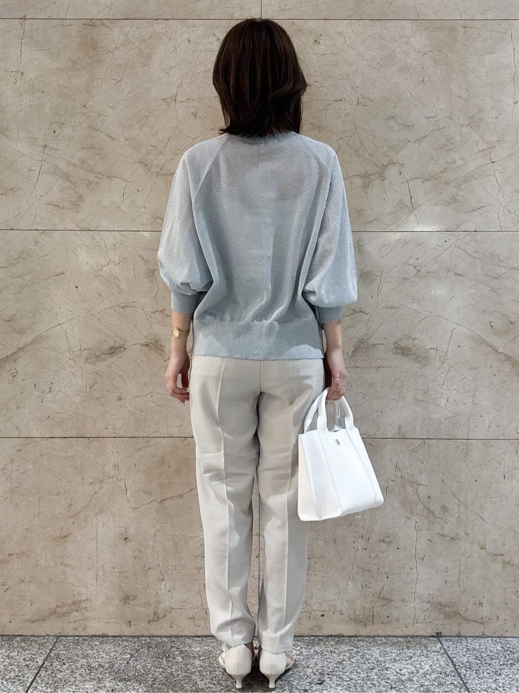 hさんの「index｜ストレッチテーパードパンツ【洗濯機洗い可／吸水速乾／防シワ】」を使ったコーディネート
