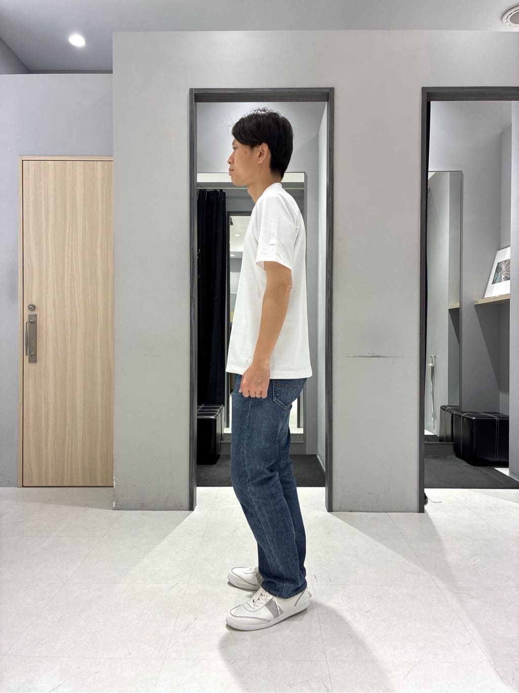 わいずみさんの「TAKEO KIKUCHI｜【モンスターストレッチ】日本製 ウォッシュド デニムパンツ」を使ったコーディネート