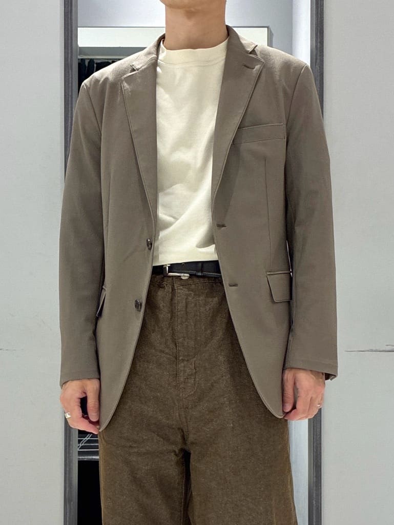 わいずみさんの「TAKEO KIKUCHI｜【360&deg;ストレッチ／セットアップ対応】None Of Stress ジャケット」を使ったコーディネート