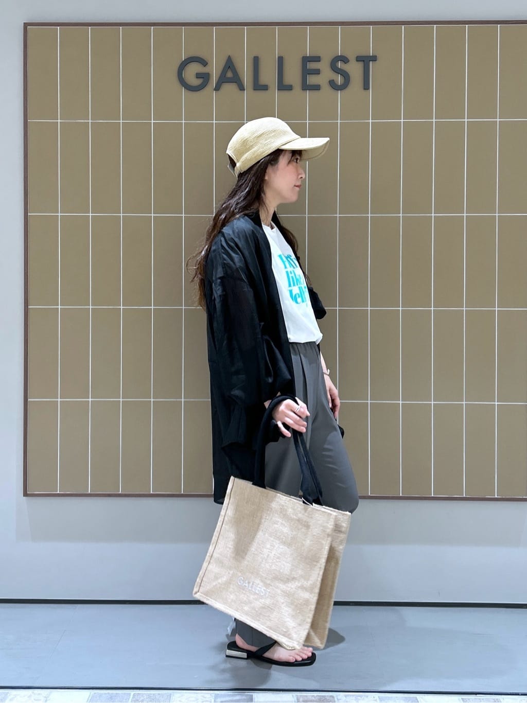 よねさんの「INDIVI｜【接触冷感／セットアップ対応】イージーテーパードパンツ【通勤・セレモニー】」を使ったコーディネート