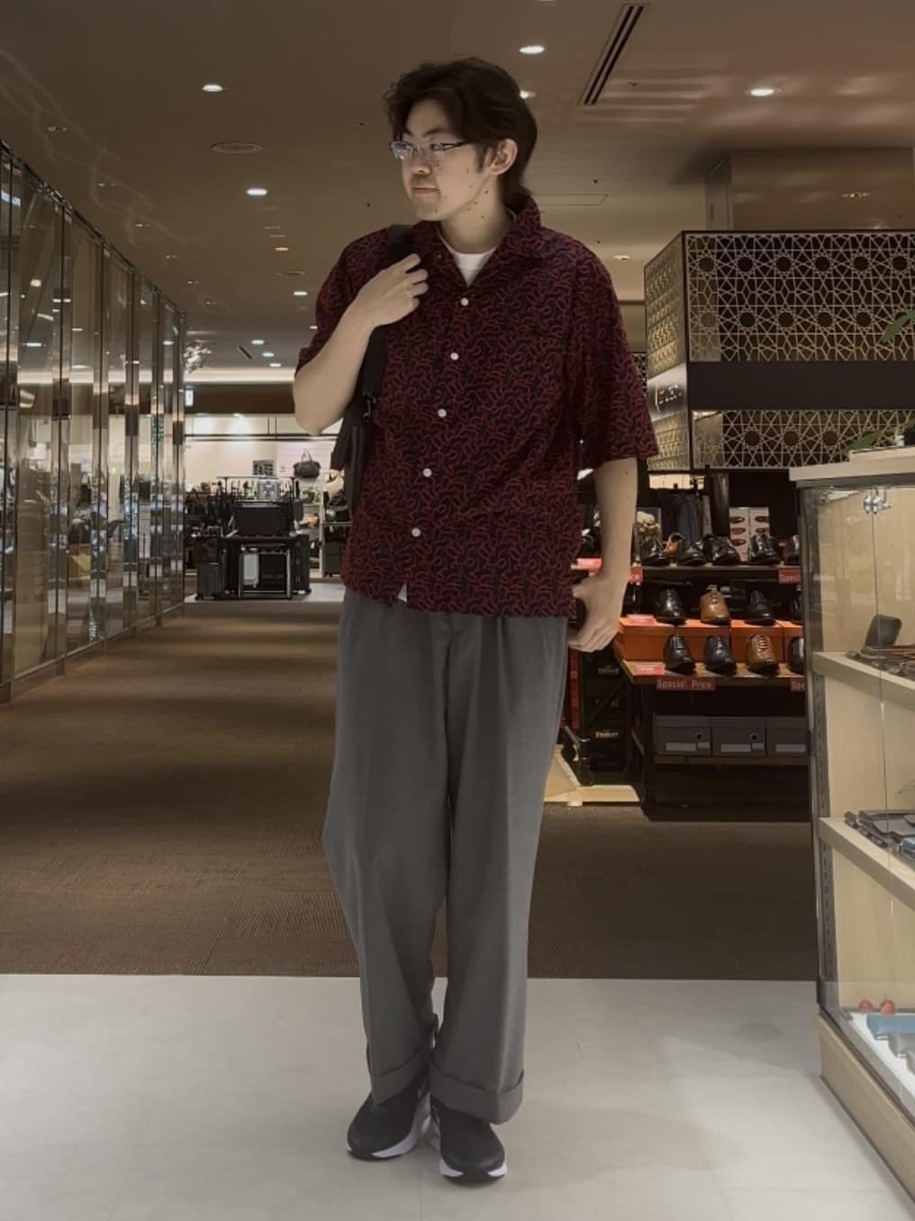ジュンさんの「TAKEO KIKUCHI｜【2WAY】ショルダー クラッチバッグ」を使ったコーディネート