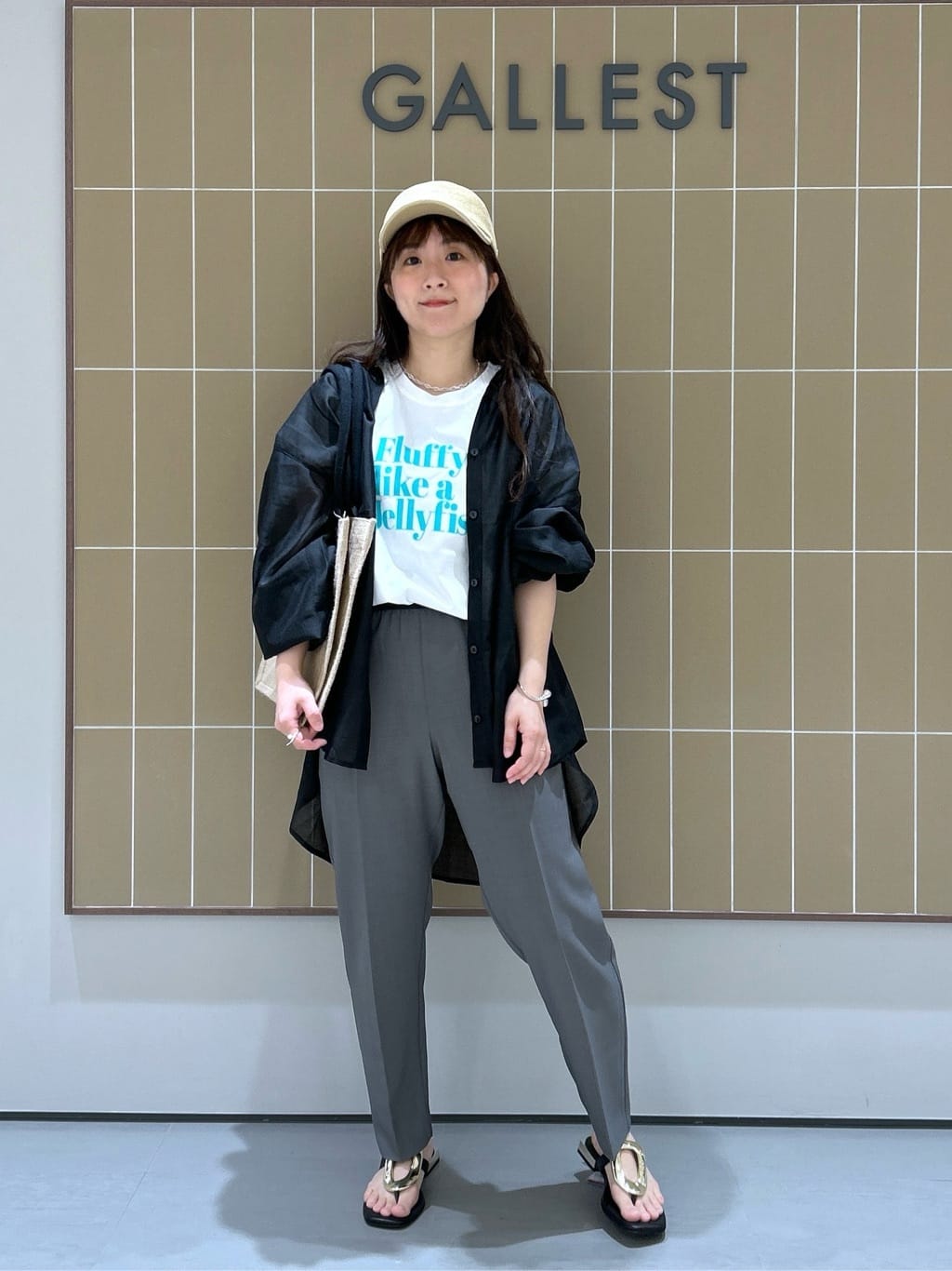 よねさんの「INDIVI｜【接触冷感／セットアップ対応】イージーテーパードパンツ【通勤・セレモニー】」を使ったコーディネート