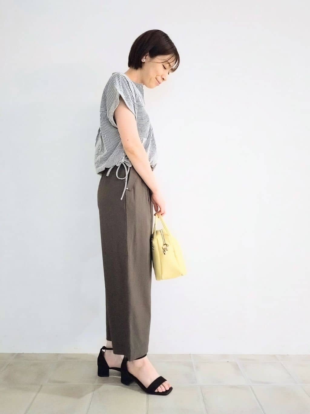 miomioさんの「SHOO･LA･RUE｜【着丈選べる】触れる度ひんやり ゆるきれい イージーワイドパンツ」を使ったコーディネート