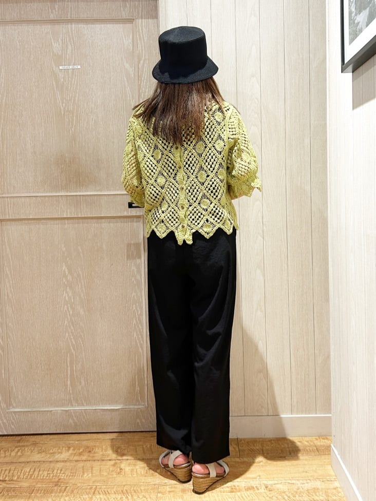 yukaさんの「SHOO･LA･RUE｜【2WAY】大人のほんのり甘いスタイルに クロシェレースカーディガン」を使ったコーディネート