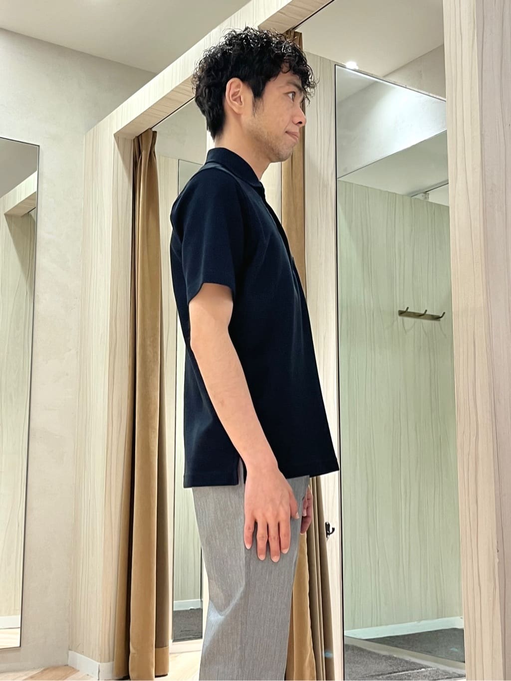 URAさんの「TAKEO KIKUCHI｜【抗菌防臭／9色5サイズ展開】ハニカムメランジ ポロシャツ」を使ったコーディネート