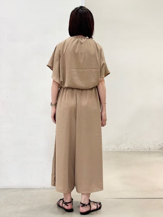 fujiさんの「THE SHOP TK｜◆フレアスカーチョ【防シワ／接触冷感／洗濯機OK/セットアップ可】」を使ったコーディネート