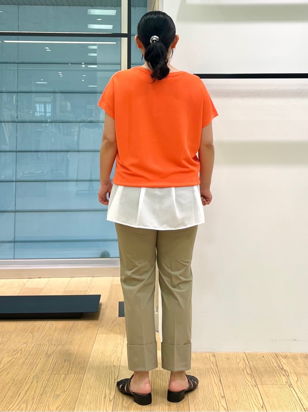 shimaさんの「INDIVI｜【洗える／レイヤードにも活躍】ペプラムインナートップス」を使ったコーディネート