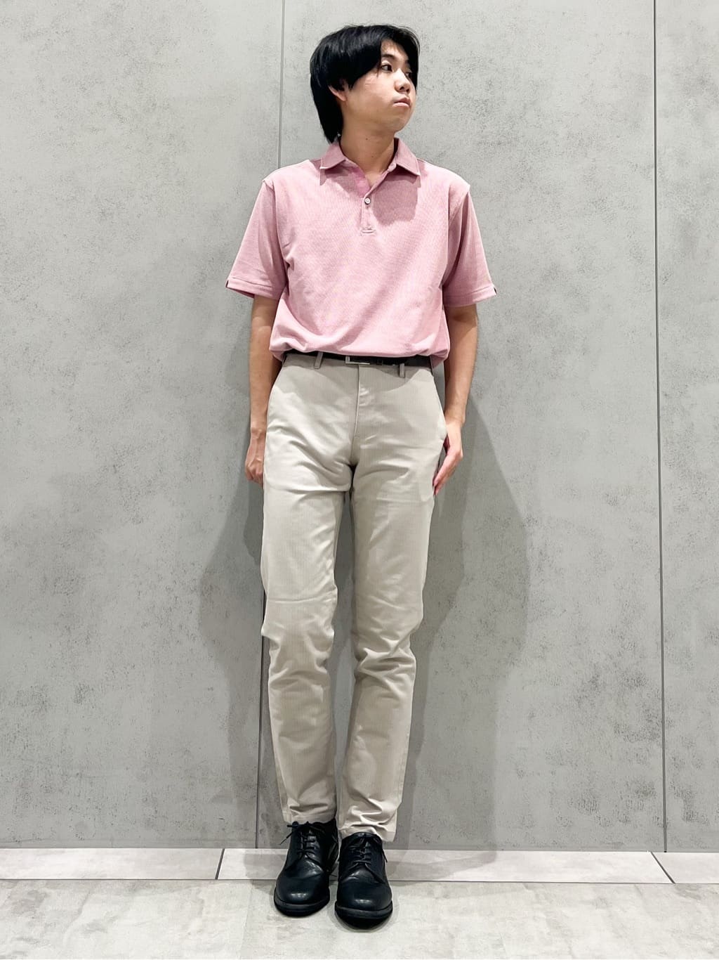 SHI-MAさんの「THE SHOP TK｜【オールシーズン穿ける！】7DAYSストレッチへリンボンパンツ　ON&hArr;OFF兼用」を使ったコーディネート