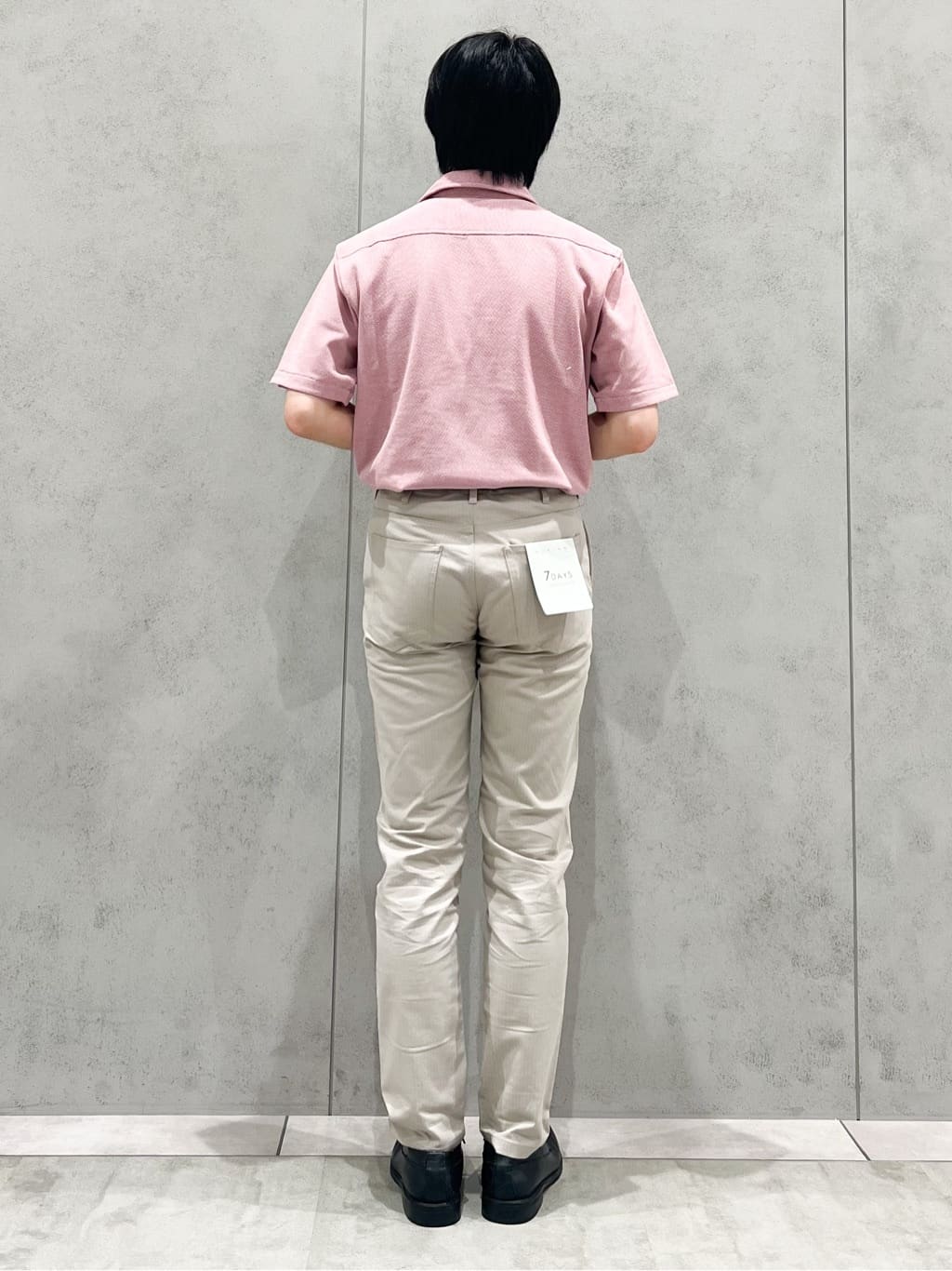 SHI-MAさんの「THE SHOP TK｜【オールシーズン穿ける！】7DAYSストレッチへリンボンパンツ　ON&hArr;OFF兼用」を使ったコーディネート