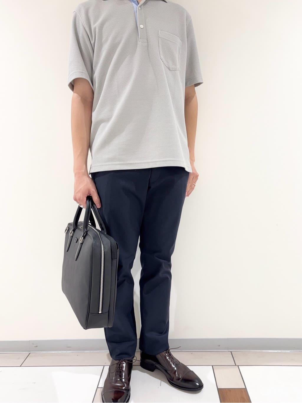 及川さんの「TAKEO KIKUCHI｜【抗菌防臭／9色5サイズ展開】ハニカムメランジ ポロシャツ」を使ったコーディネート