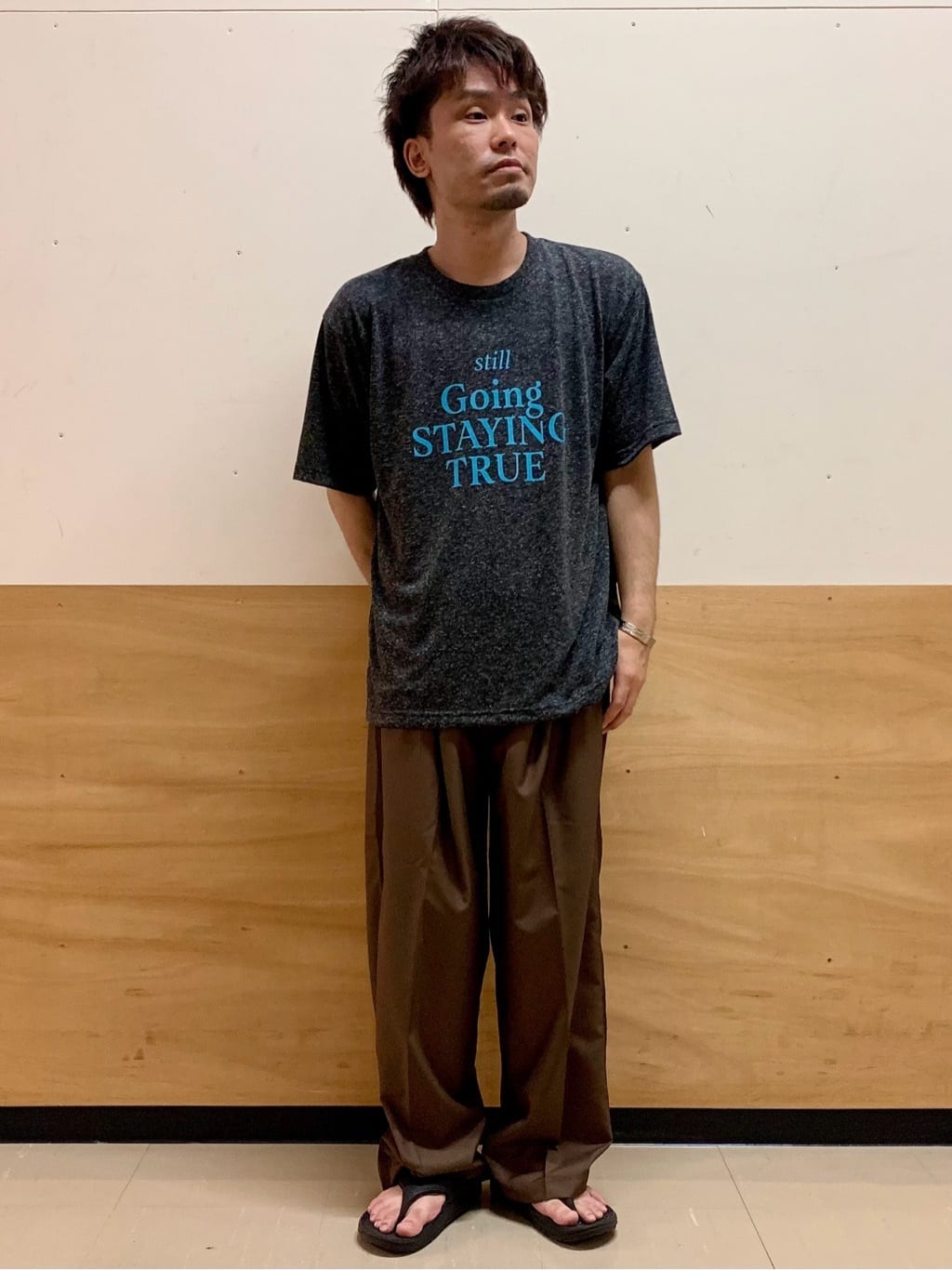 MATUさんの「THE SHOP TK｜ポリ麻プリント半袖Tシャツ【洗濯機OK】」を使ったコーディネート