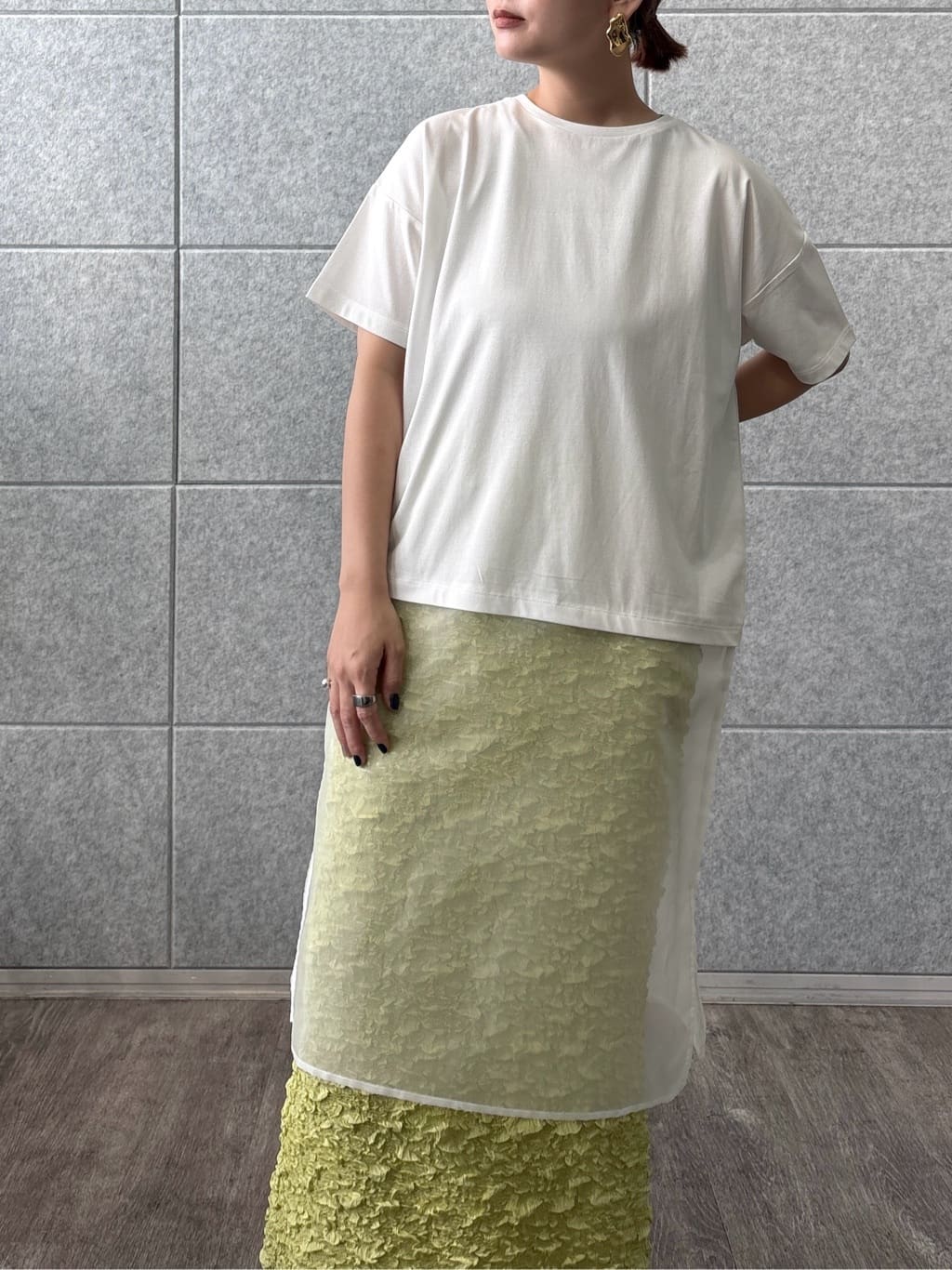 ayanoさんの「INDIVI｜シアードッキングTシャツ」を使ったコーディネート