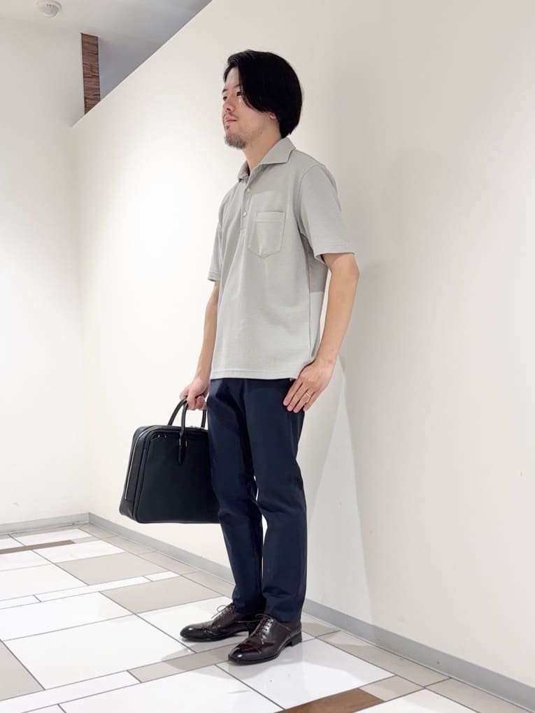 及川さんの「TAKEO KIKUCHI｜【抗菌防臭／9色5サイズ展開】ハニカムメランジ ポロシャツ」を使ったコーディネート