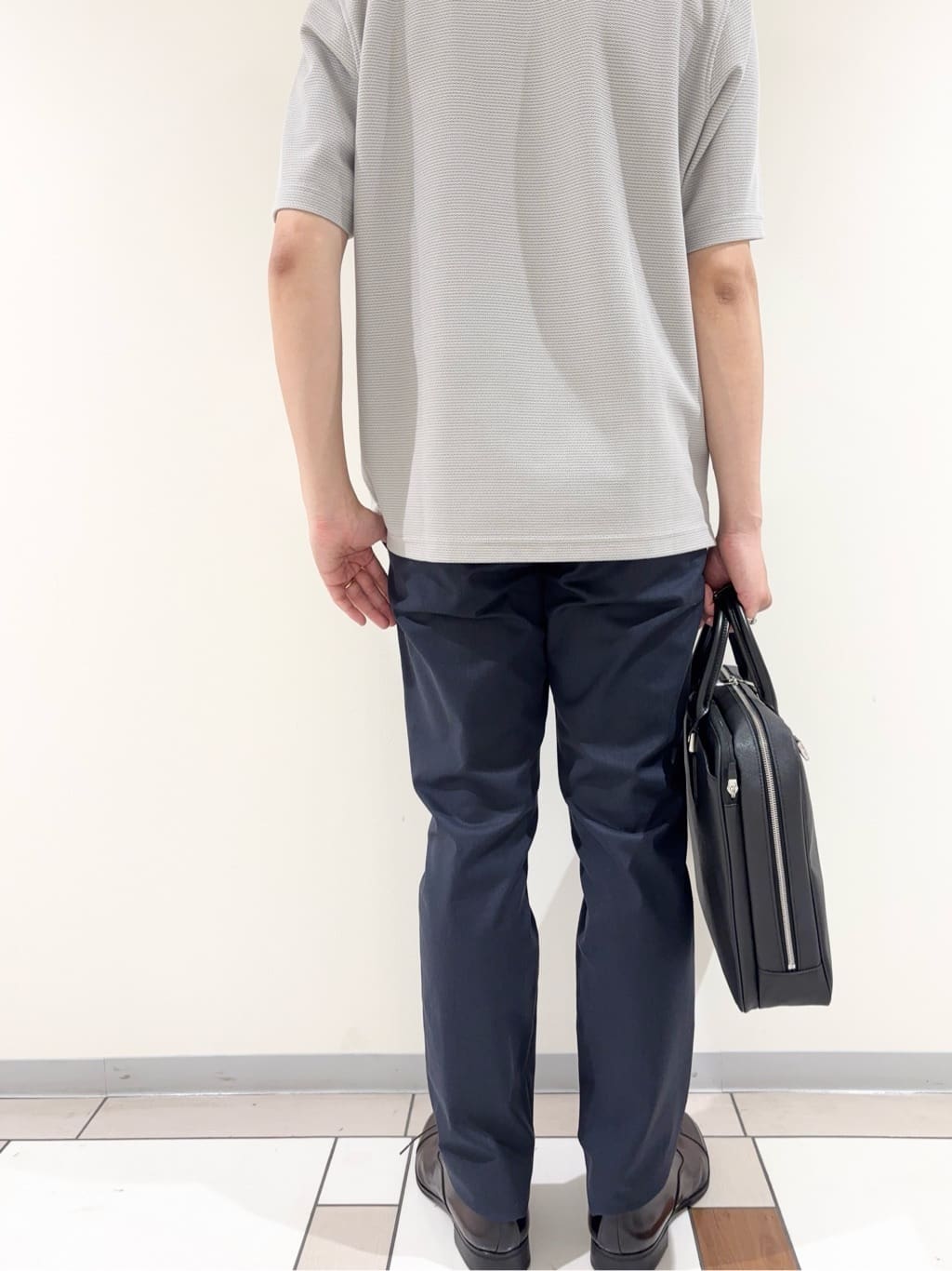 及川さんの「TAKEO KIKUCHI｜【抗菌防臭／9色5サイズ展開】ハニカムメランジ ポロシャツ」を使ったコーディネート