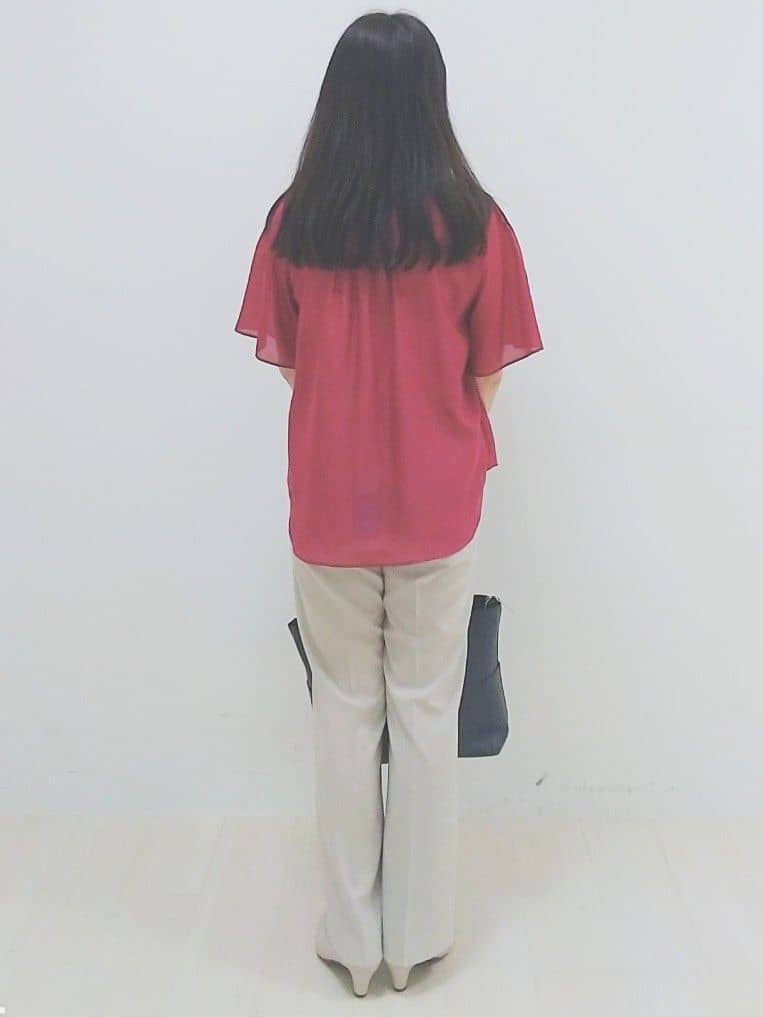 SANAさんの「Reflect｜【マシンウォッシュ可】リネンライクフレアパンツ」を使ったコーディネート