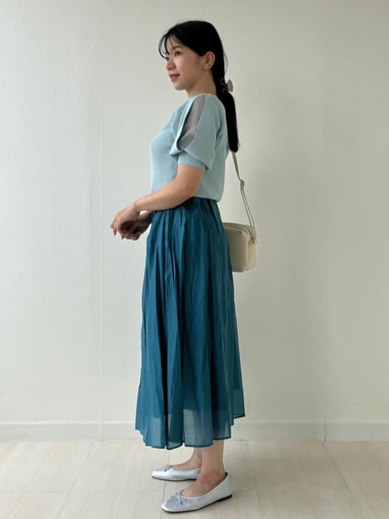 Mori Moriさんの「index｜《6色展開／XS-LLサイズ》ドライタッチ デザインスリーブニット【洗濯機洗い可／接触冷感／抗ピル】」を使ったコーディネート