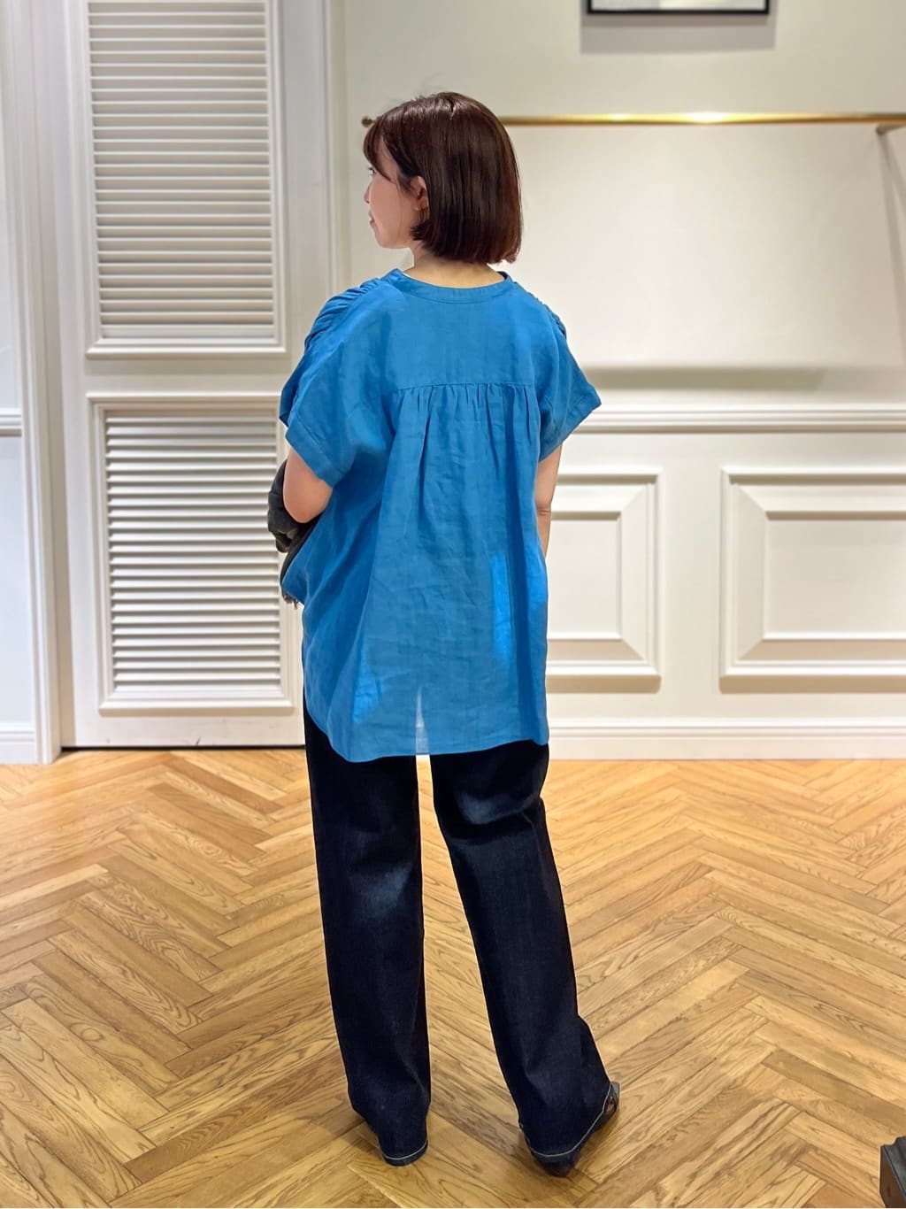 つじ まこさんの「DRESSTERIOR｜チェーンブレスレット」を使ったコーディネート