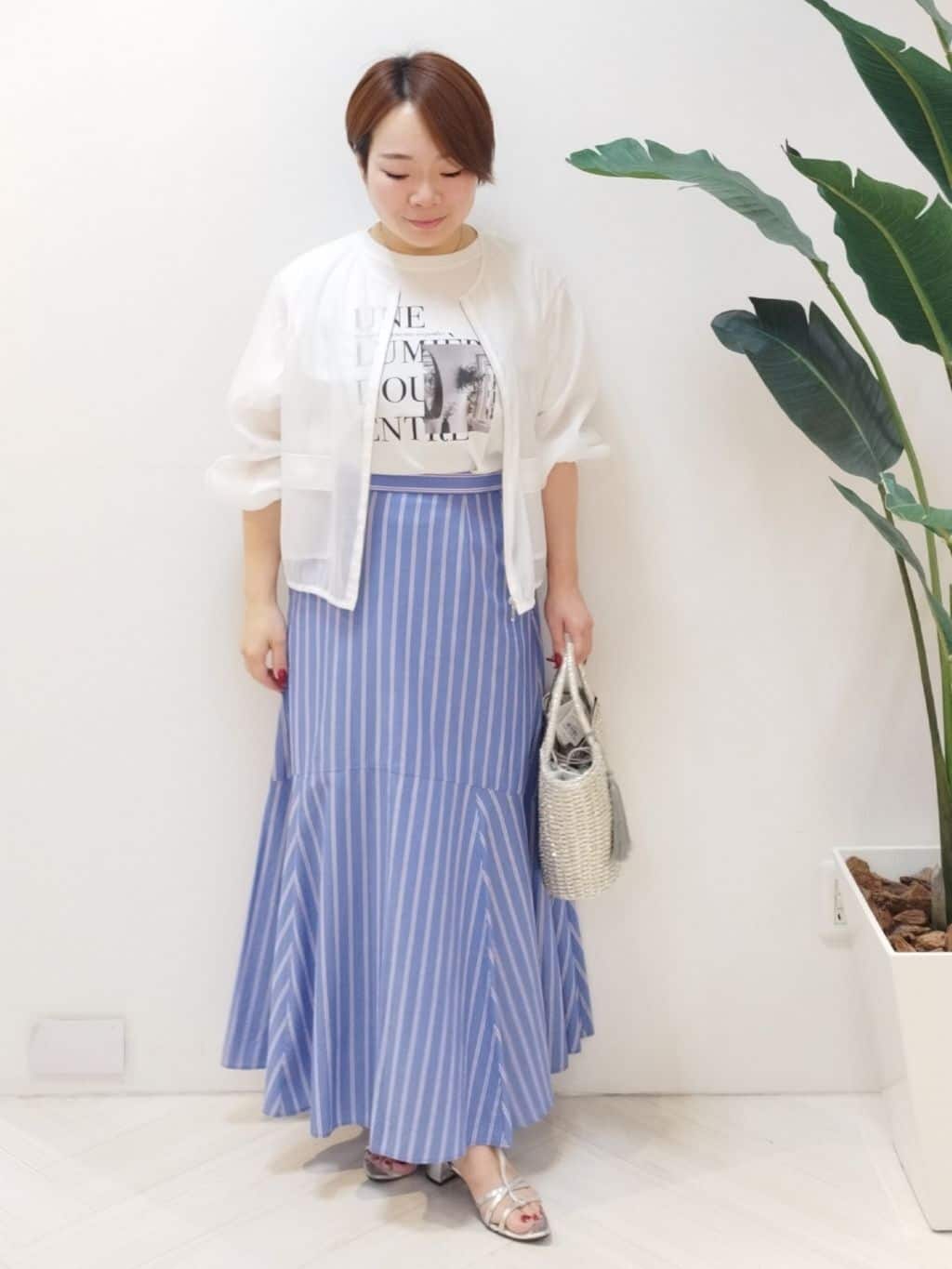 s u g iさんの「UNTITLED｜【ロゴT/プリントT】グラフィックTシャツ」を使ったコーディネート