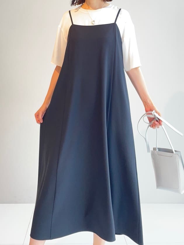 murayamaさんの「INDIVI｜【UVケア】エアリージョーゼット キャミワンピース」を使ったコーディネート