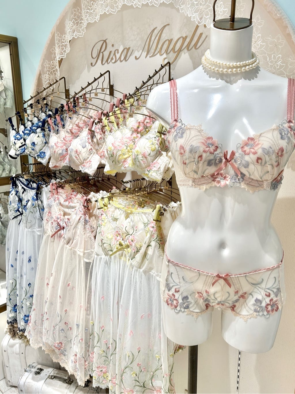 ichiさんの「Risa Magli｜イーシャ ブラジャー（E-F）＜サイドシェイプ＞」を使ったコーディネート