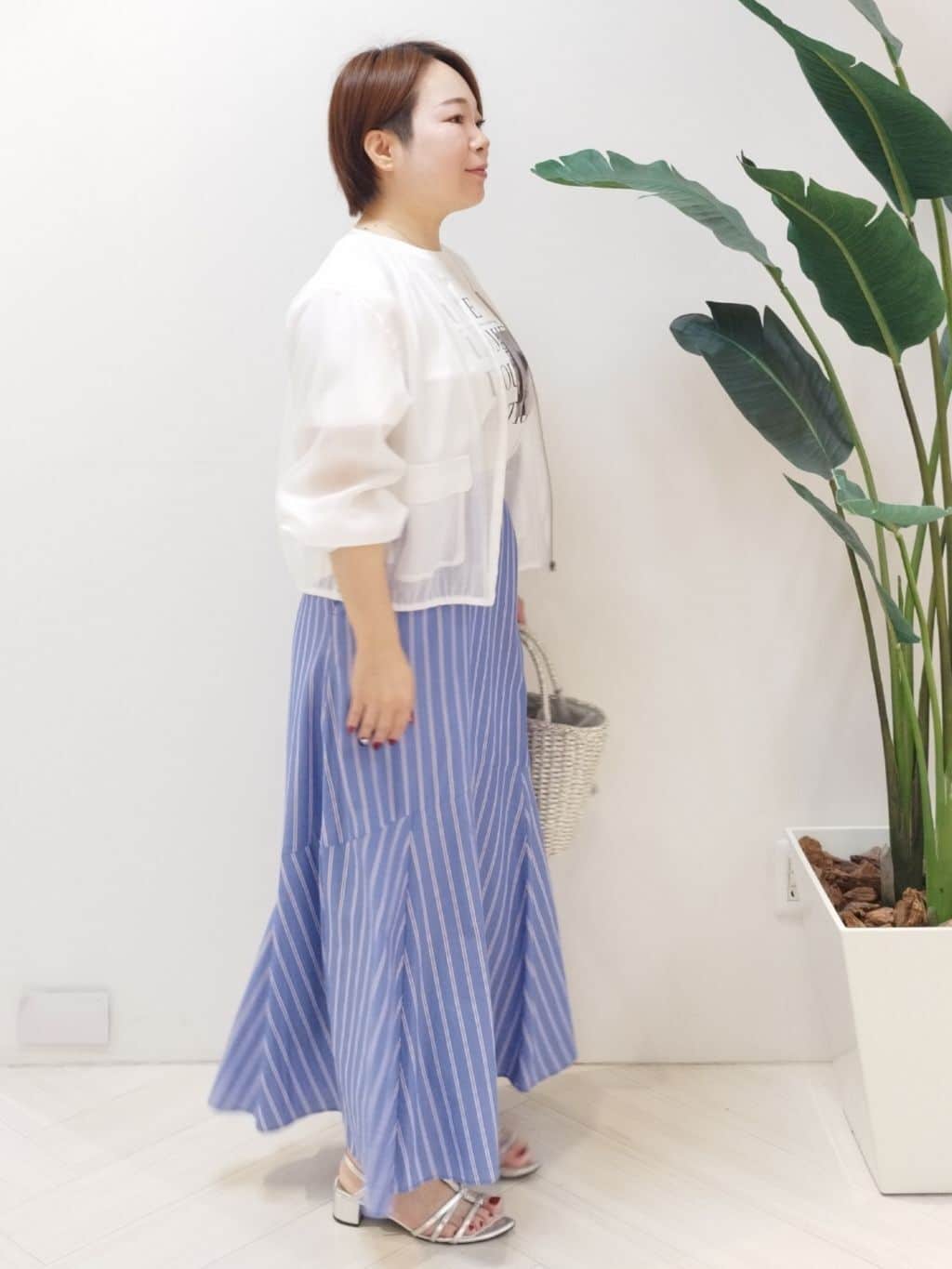 s u g iさんの「UNTITLED｜【ロゴT/プリントT】グラフィックTシャツ」を使ったコーディネート