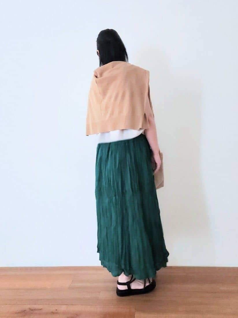 くまさんの「SHOO･LA･RUE｜【S-LL/洗濯後しわになりにくい】上品にきれい見え スラブギャザーブラウス」を使ったコーディネート