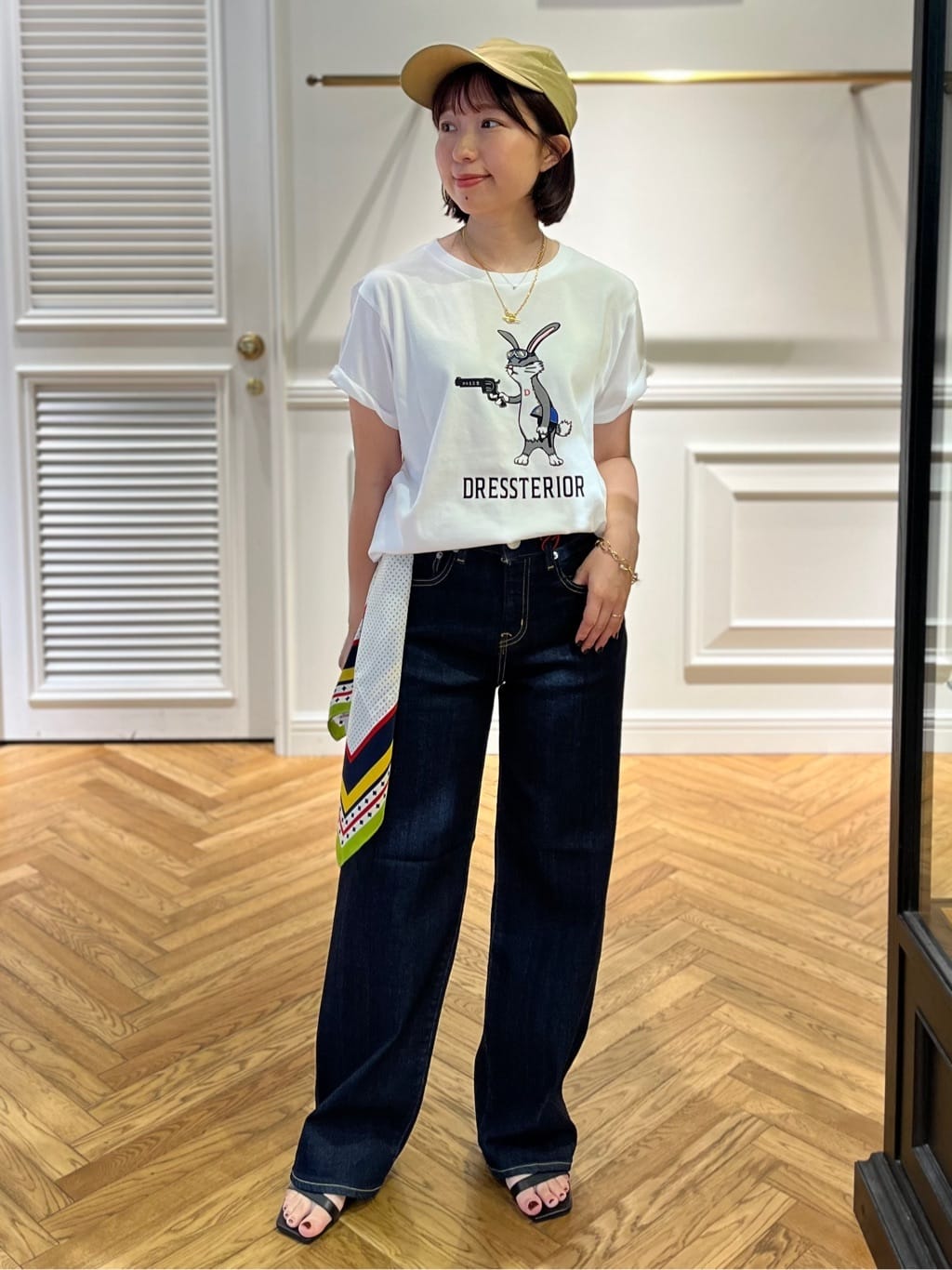 つじ まこさんの「DRESSTERIOR｜チェーンブレスレット」を使ったコーディネート