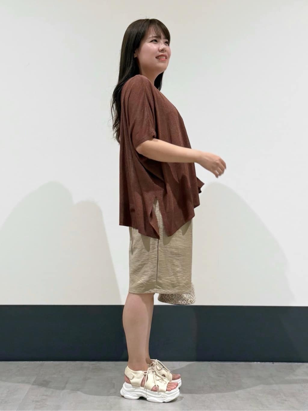 macchaさんの「THE SHOP TK｜【ひんやり】前後2WAY スクエアタンクトップ」を使ったコーディネート
