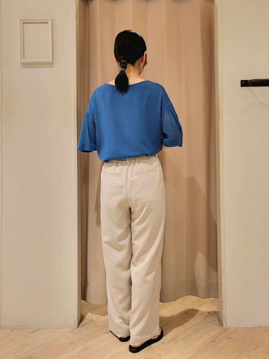 いそさんの「grove｜ロープベルトで差がつく 洗練リラックスパンツ」を使ったコーディネート