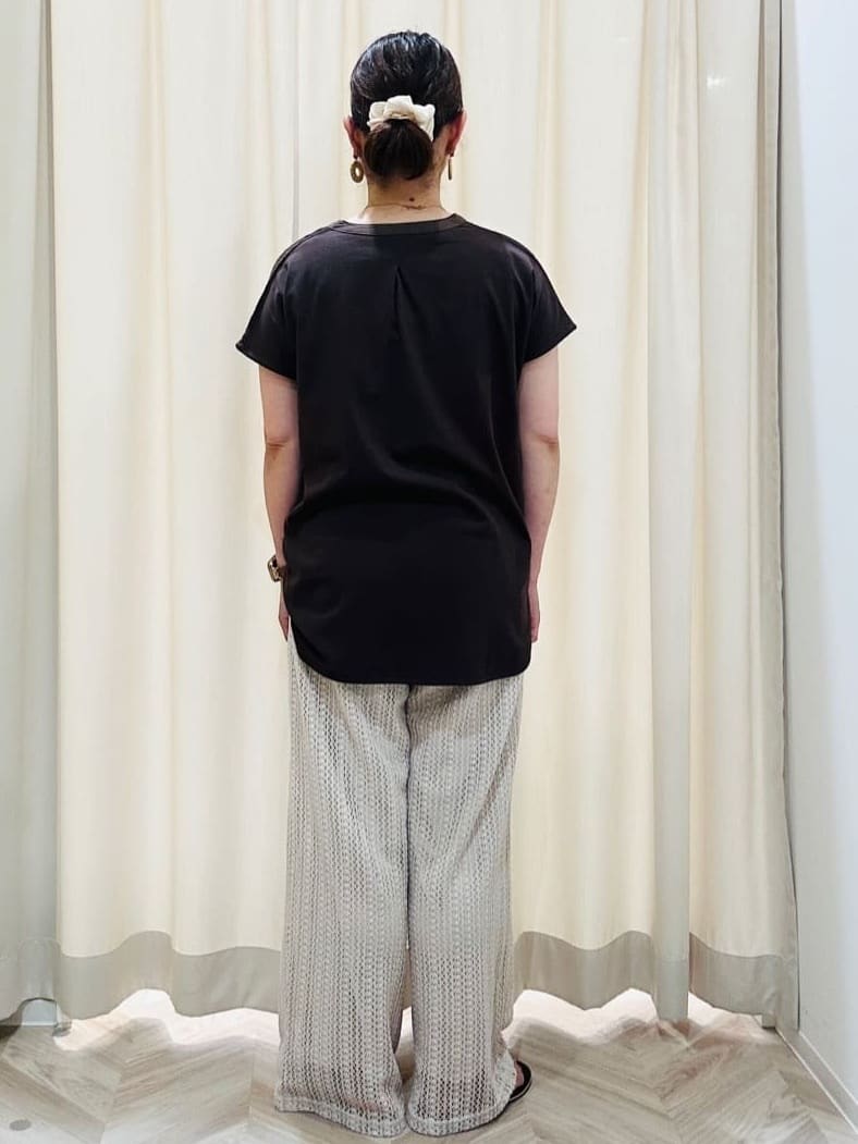 ちはるさんの「SHOO･LA･RUE｜【S-LL】抜け感とすっきり見えを叶える 刺繍レース スキッパー襟トップス」を使ったコーディネート