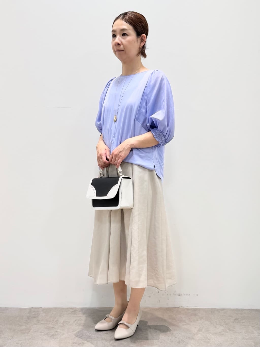 koyaさんの「Reflect｜【マシンウォッシュ可／セットアップ可】シアーボックスタックプリーツスカート」を使ったコーディネート
