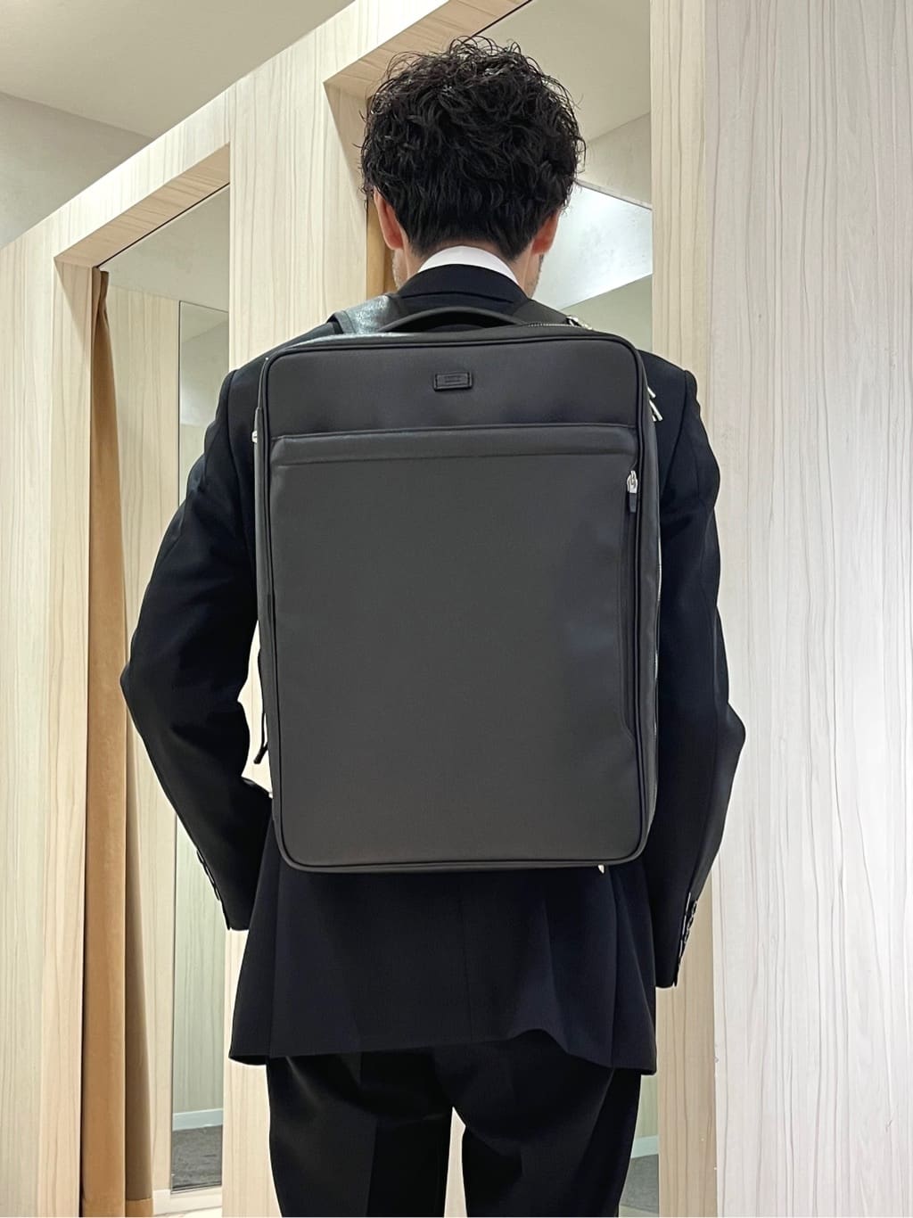 URAさんの「TAKEO KIKUCHI｜【3WAY/PC対応】コーデュラ(R)コーティング バッグ」を使ったコーディネート