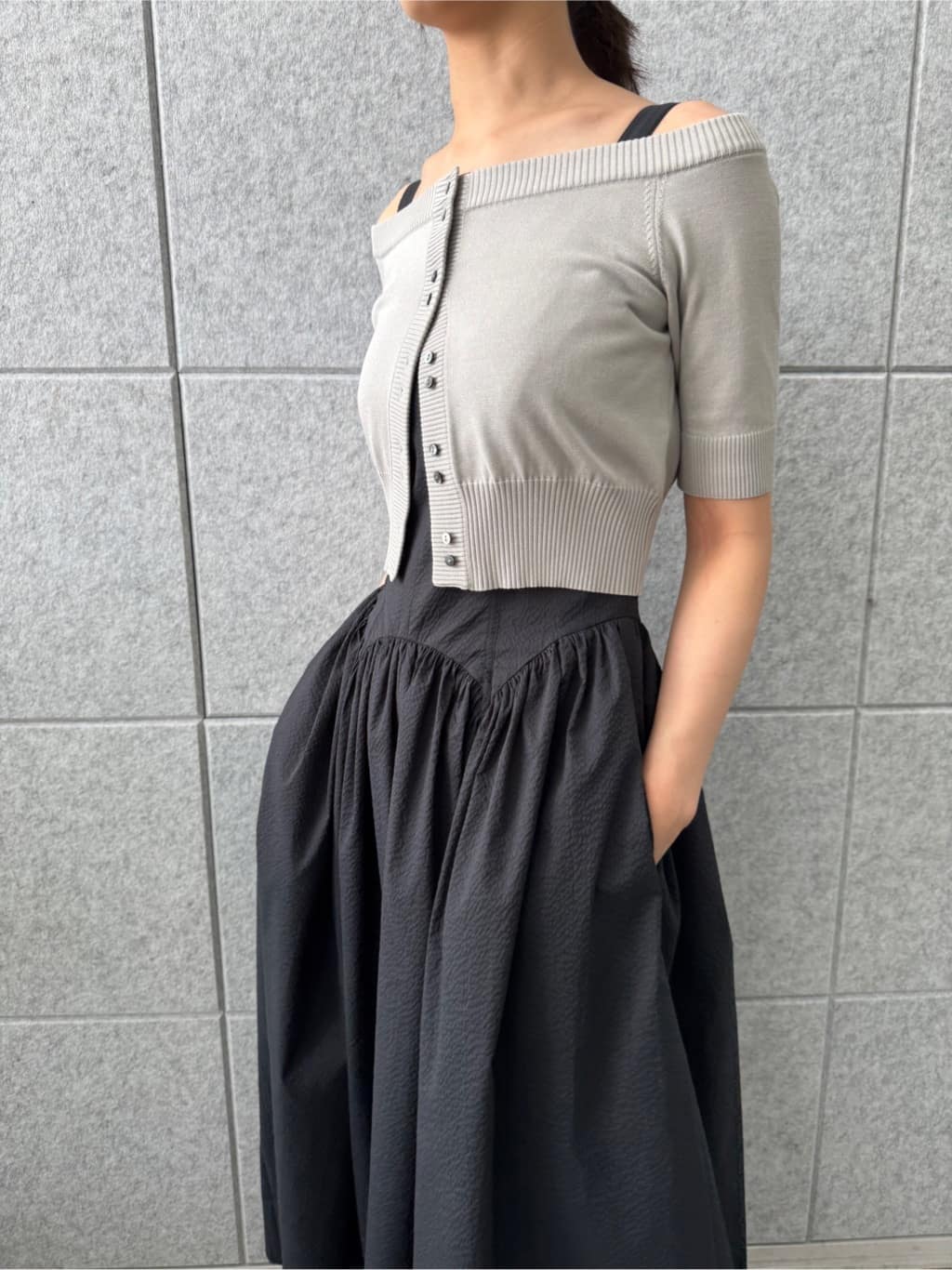 uchi__yamaさんの「CODE A｜design knit short cardigan」を使ったコーディネート