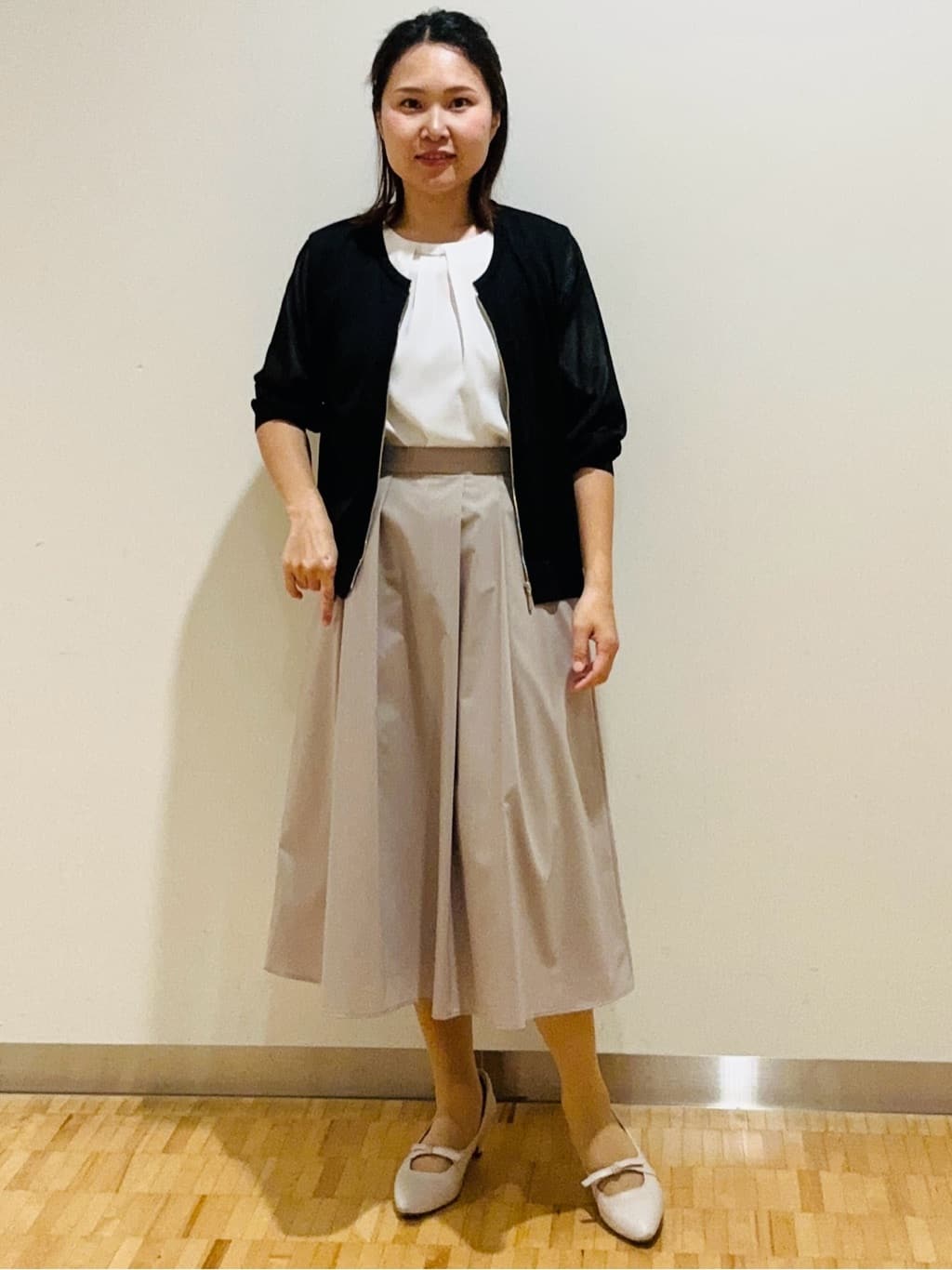haseさんの「Reflect｜◆【洗える】タックディティールブラウス」を使ったコーディネート