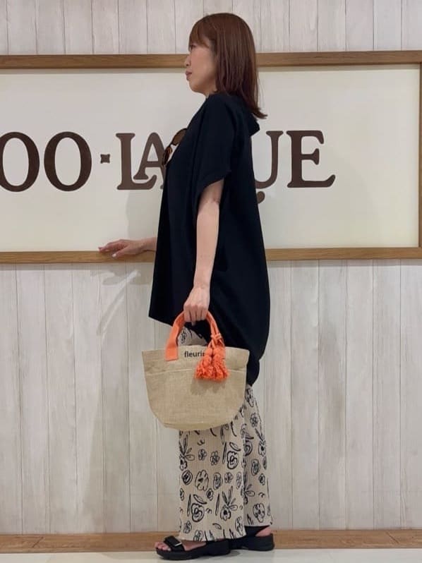 みきぽんさんの「SHOO･LA･RUE｜【ひんやり】すっきりきれいに体型カバー コクーンシルエットワンピース」を使ったコーディネート