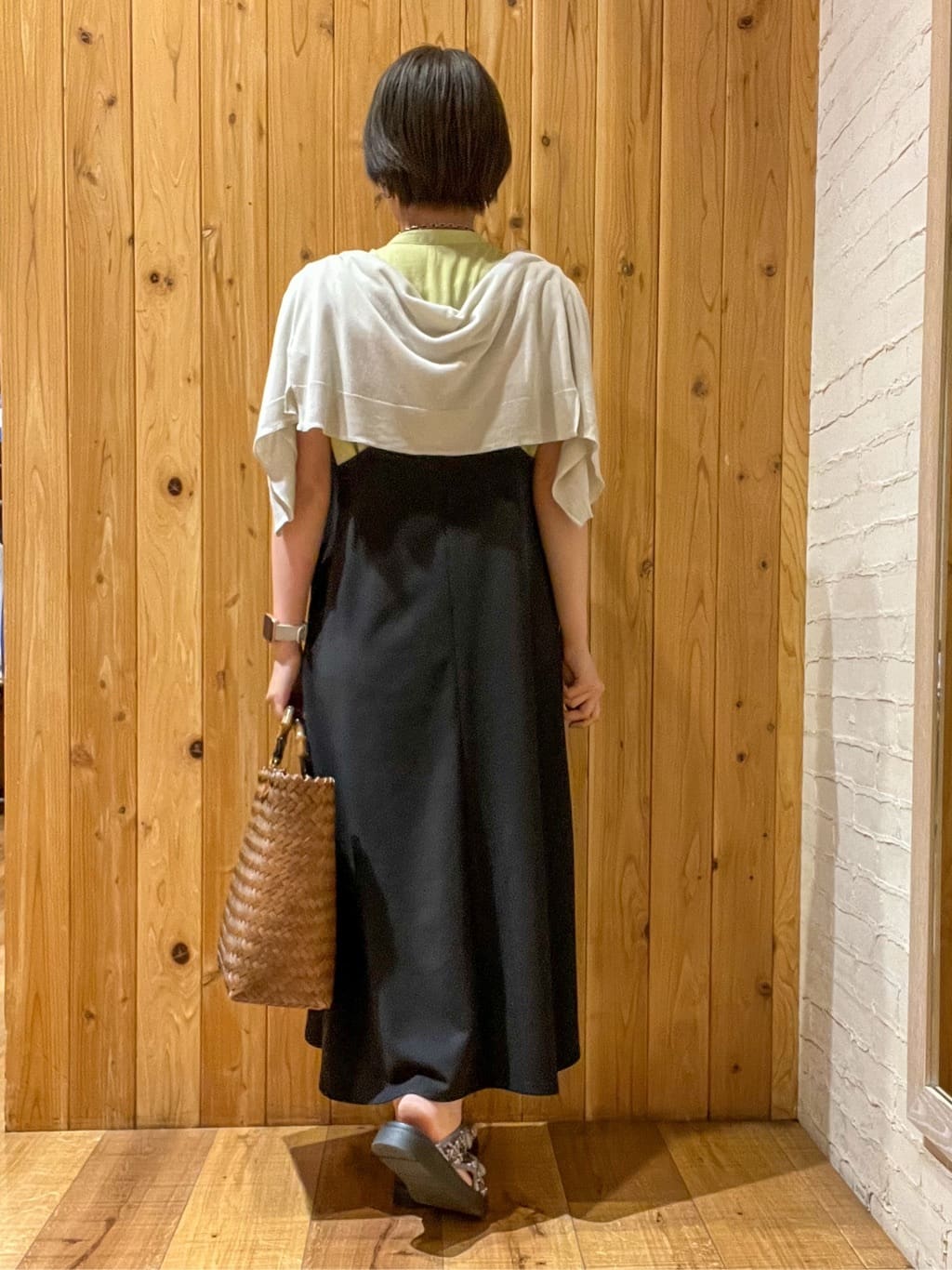 m.さんの「SHOO･LA･RUE｜◆雑材風メッシュトートバッグ」を使ったコーディネート