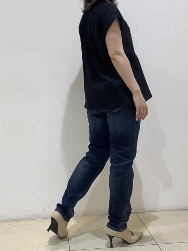watanabeさんの「UNTITLED｜【Healthy DENIM&times;UNTITLED】別注 R Mrytle（リマートル）テーパードデニム」を使ったコーディネート