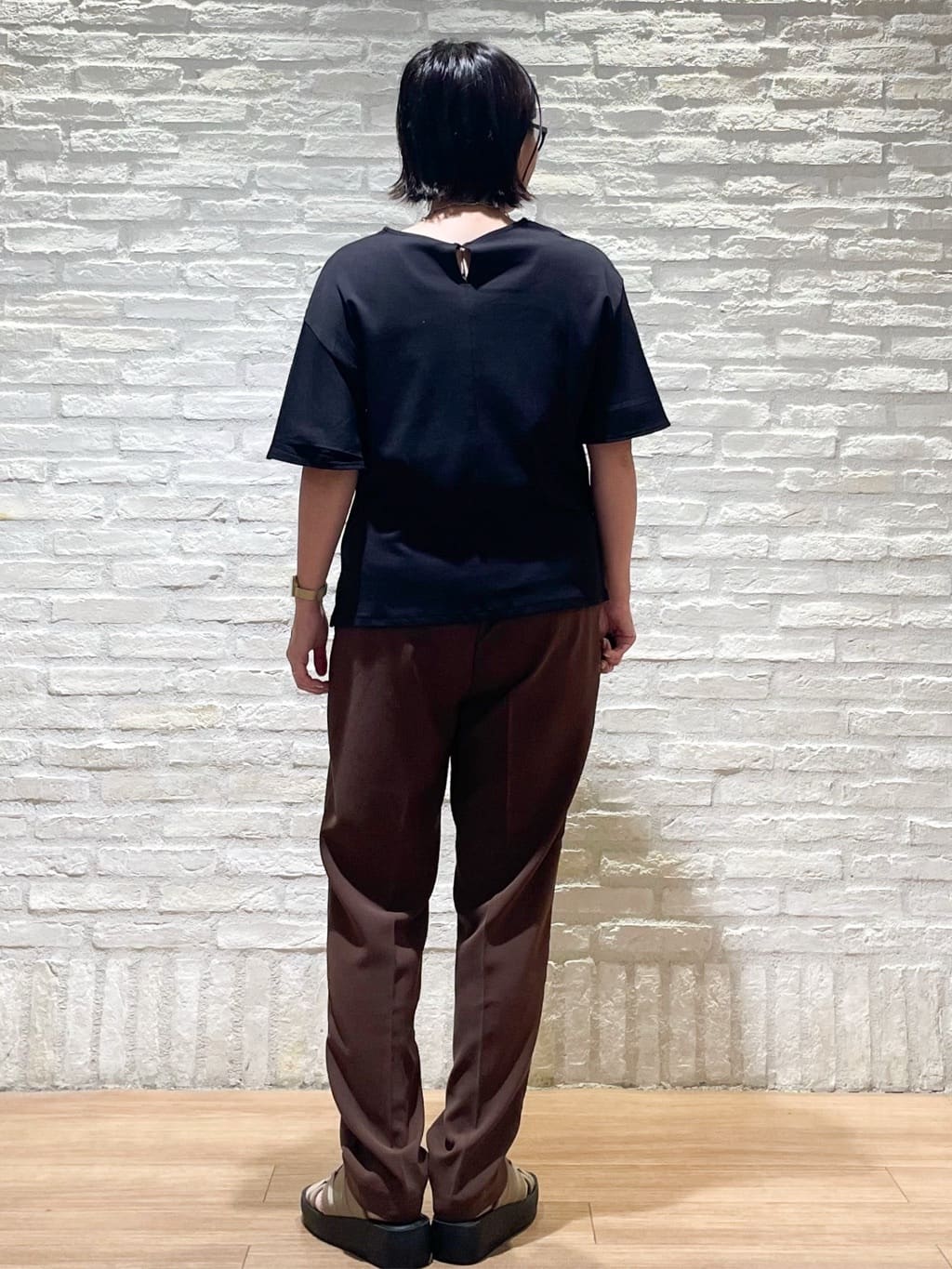 シゲリさんの「OPAQUE.CLIP｜ボリュームソールスポーティサンダル」を使ったコーディネート