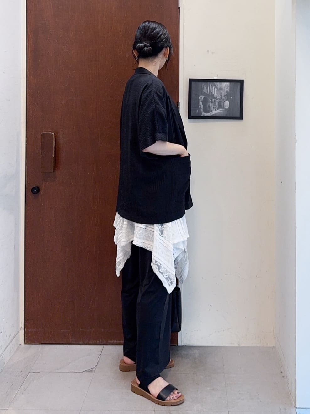 𝐇𝐢𝐫𝐨𝐦𝐢さんの「SHOO･LA･RUE｜【2WAY】スカートにもなる イレヘム レースビスチェ」を使ったコーディネート