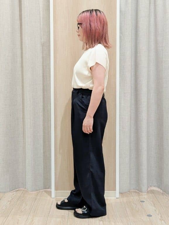 minさんの「grove｜ロープベルトで差がつく 洗練リラックスパンツ」を使ったコーディネート