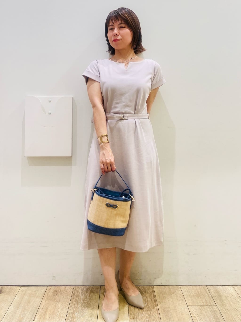 YUKOさんの「index｜《7色展開／XS-LLサイズ》ビジューボタンクルーネックカーディガン【洗濯機洗い可】」を使ったコーディネート