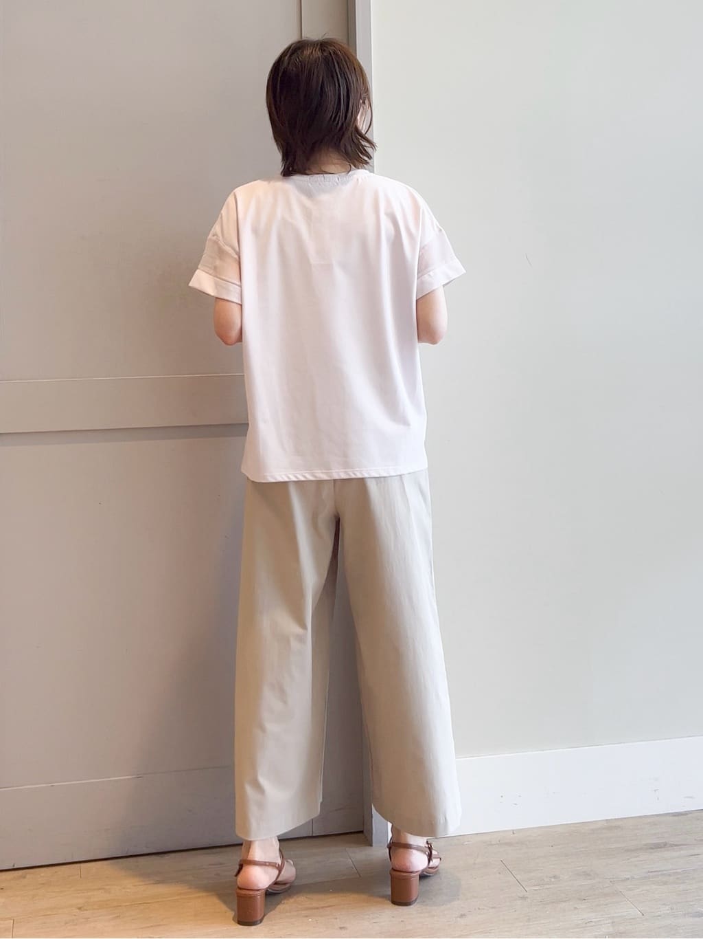 yamakoさんの「grove｜サマーハイパーストレッチワイドパンツ」を使ったコーディネート