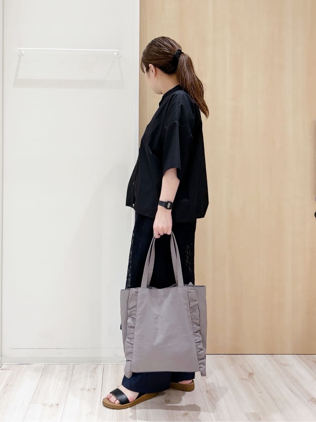 maaaさんの「SHOO･LA･RUE｜◆【洗える/5分袖】インせず着られるショートシャツ」を使ったコーディネート