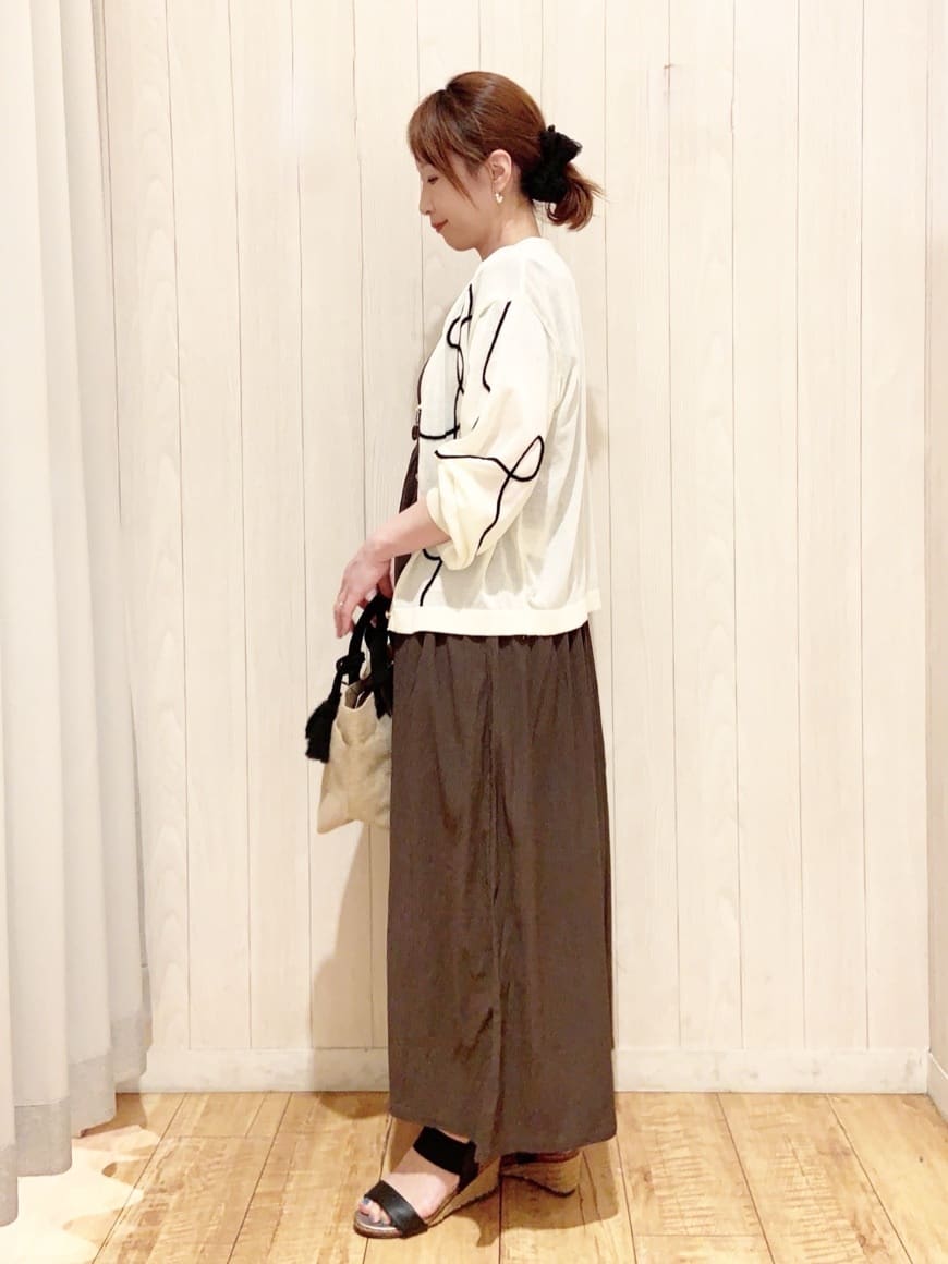 あいこさんの「SHOO･LA･RUE｜【前後2WAY】さらりと大人上品に 楊柳フレンチワンピース」を使ったコーディネート