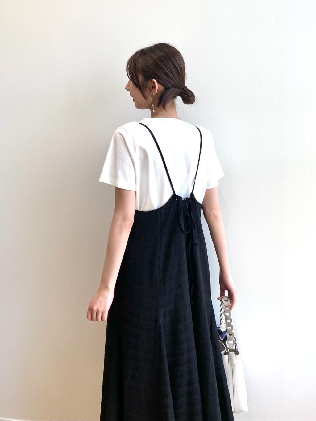 めぐさんの「OPAQUE.CLIP｜◆刺繍＆スパンコールロゴTシャツ【洗濯機洗い可】」を使ったコーディネート